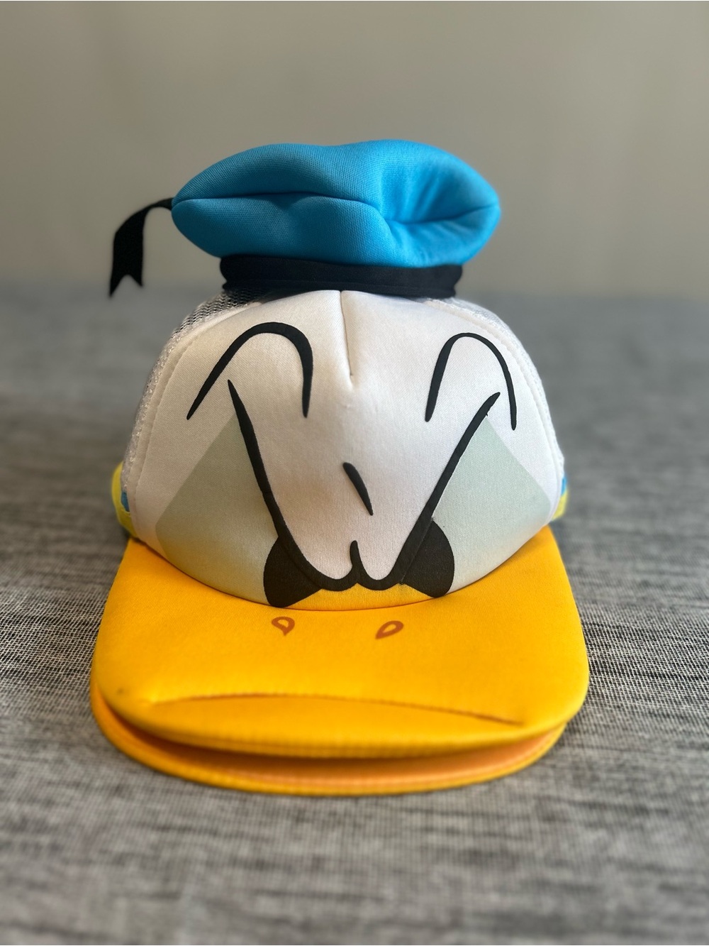 Disney Parks Donald Duck Face Foam Mesh Snapback Hat Cap Adjustable Adult EUC